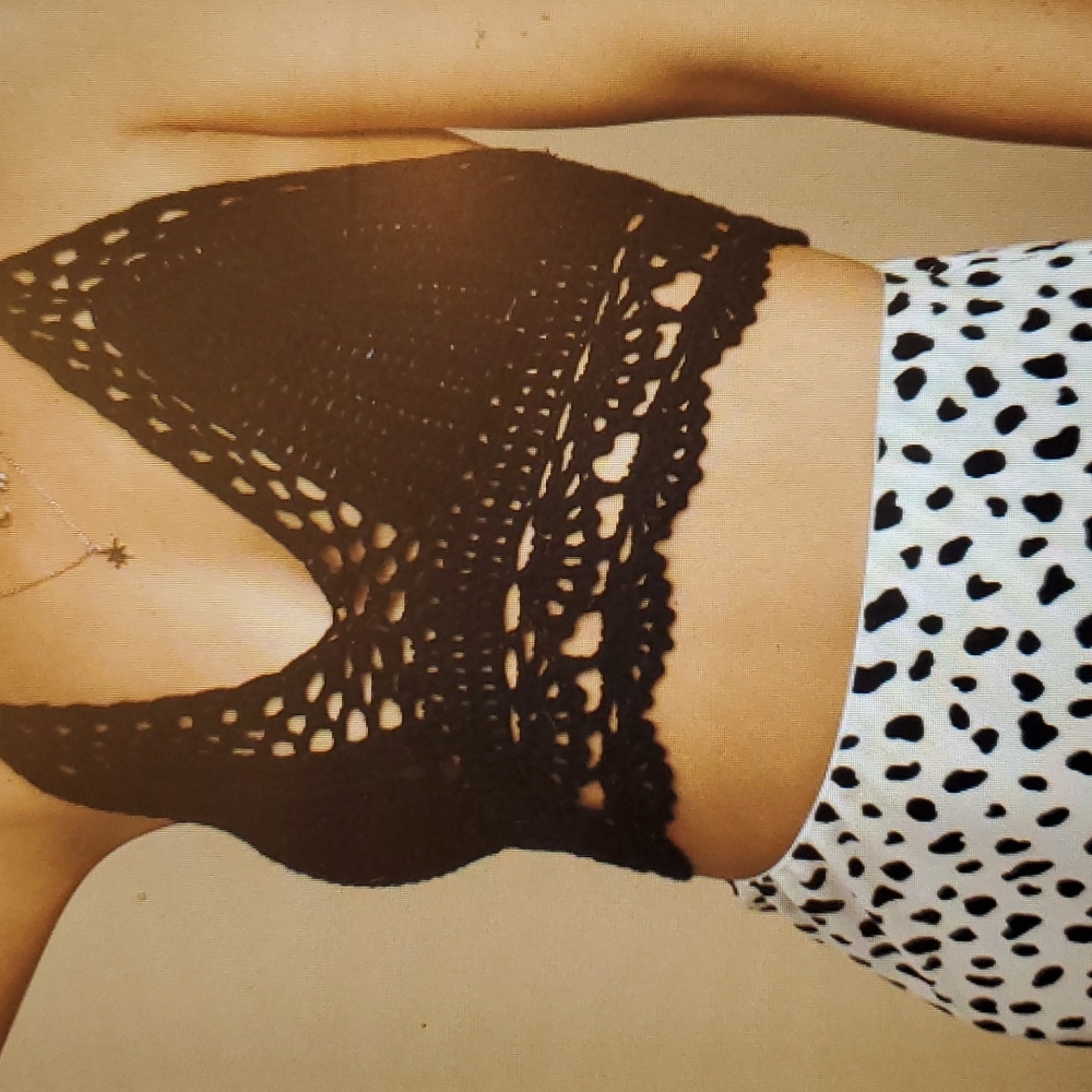 Lulus Let's Run Away Black Crochet Crop Top L/XL
